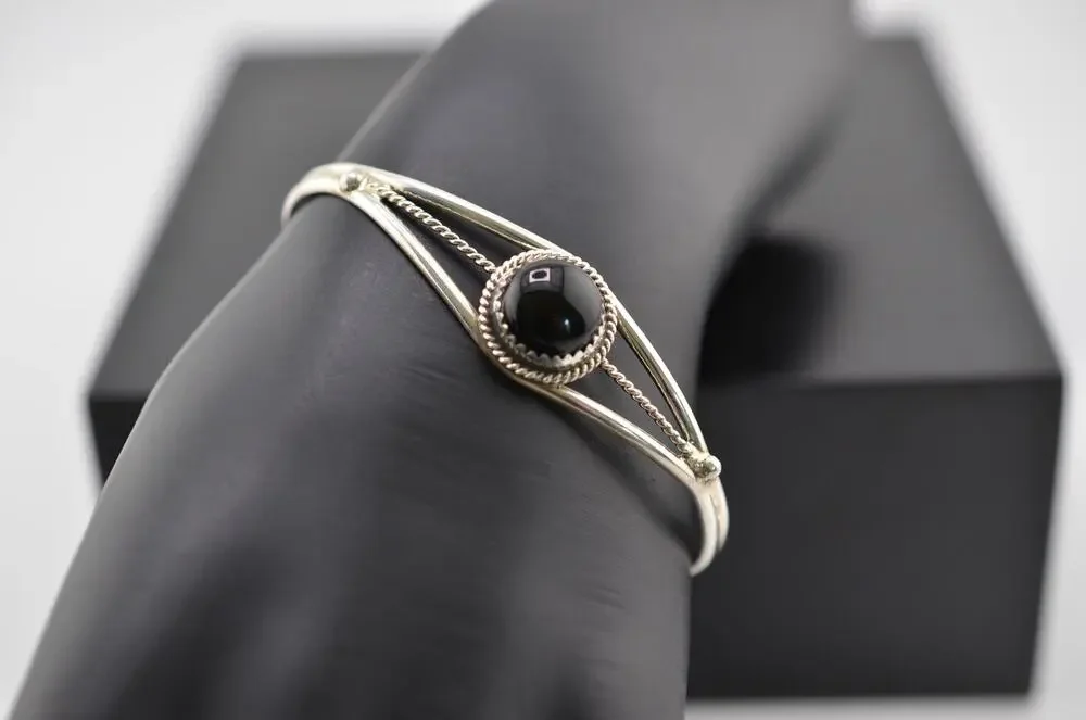 Native America Navajo Sterling Silver Black Onyx Bracelet Cuff By Ernest Wood
